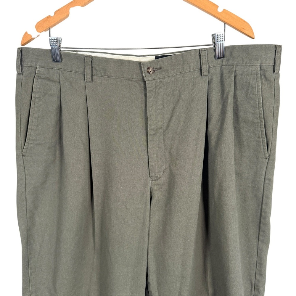 Vintage 90s Eddie Bauer Pleated Chino Pants Mens 42x30 Olive Green‎ Relaxed Fit